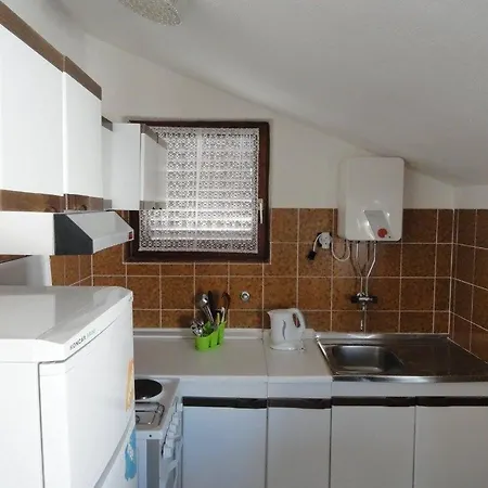 Apartments By The Sea Okrug Gornji, Ciovo - 11231