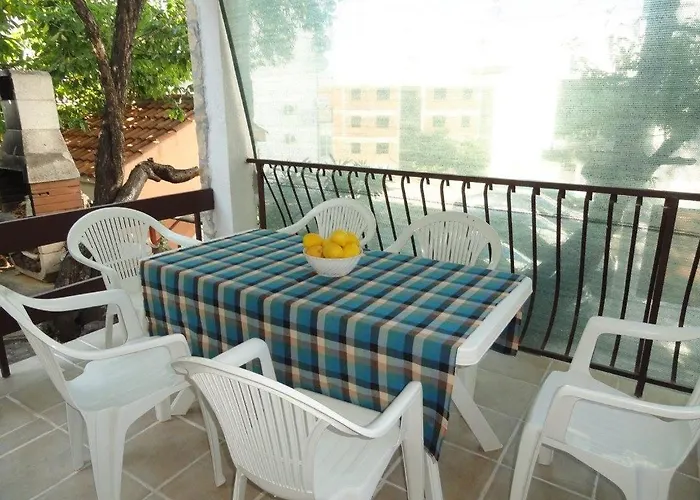 Apartman Apartments By The Sea Okrug Gornji, Ciovo - 11231 *