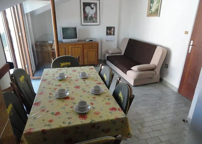 Apartman Apartments By The Sea Okrug Gornji, Ciovo - 11231 *