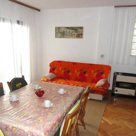 Apartment Apartments By The Sea Okrug Gornji, Ciovo - 11231